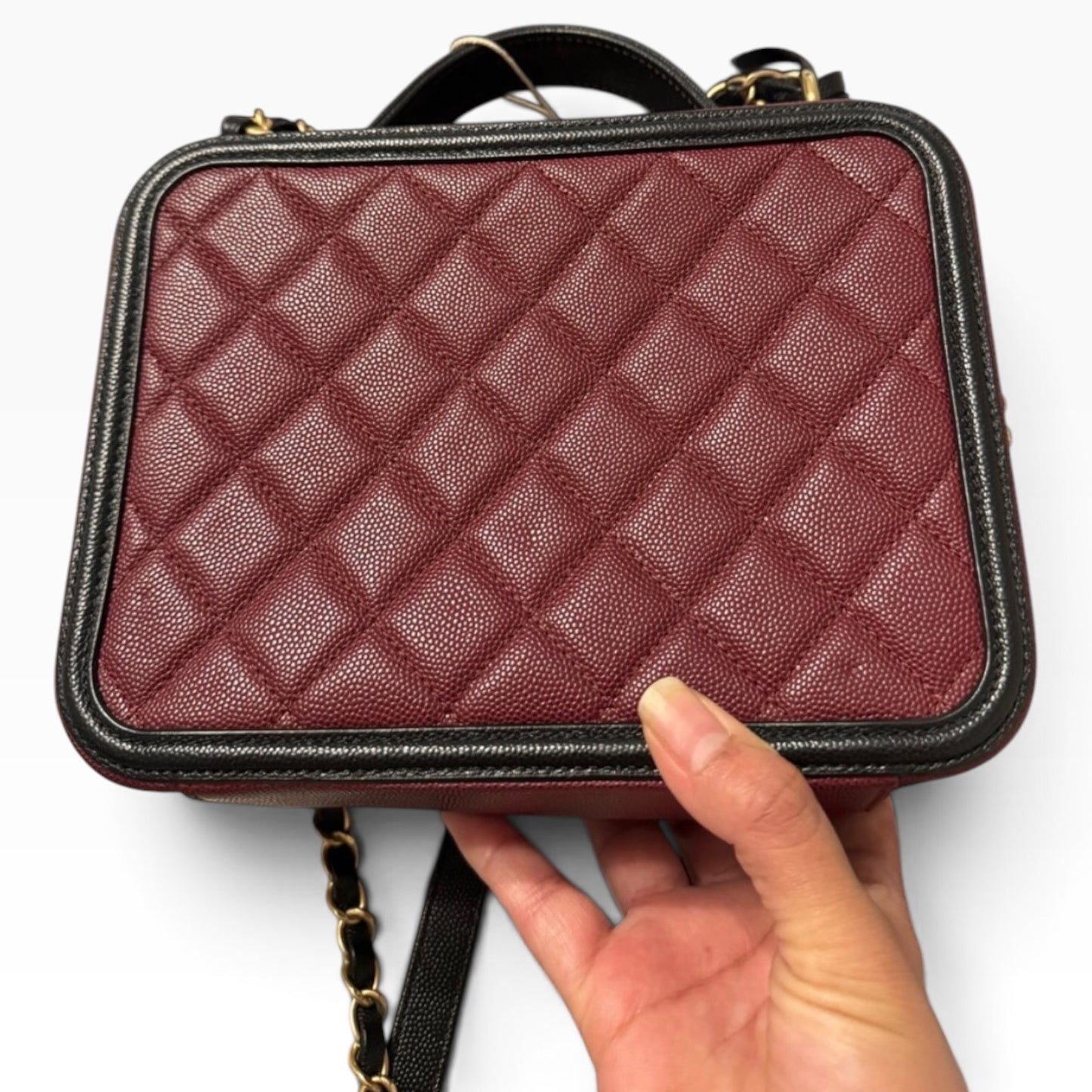 CHANEL CC Filigree Medium Vanity Case Burgundy Caviar 2019