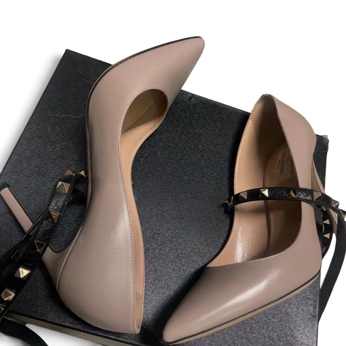 Valentino Garavani Rockstud Wrap Pumps Nude Black 38.5 product photograph 2 - VaultedVIP