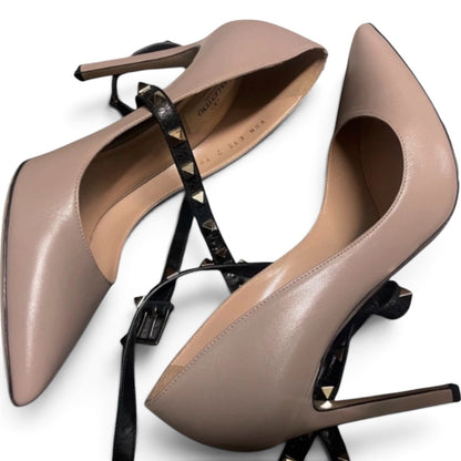 Valentino Garavani Rockstud Wrap Pumps Nude Black 38.5 product photograph 3 - VaultedVIP
