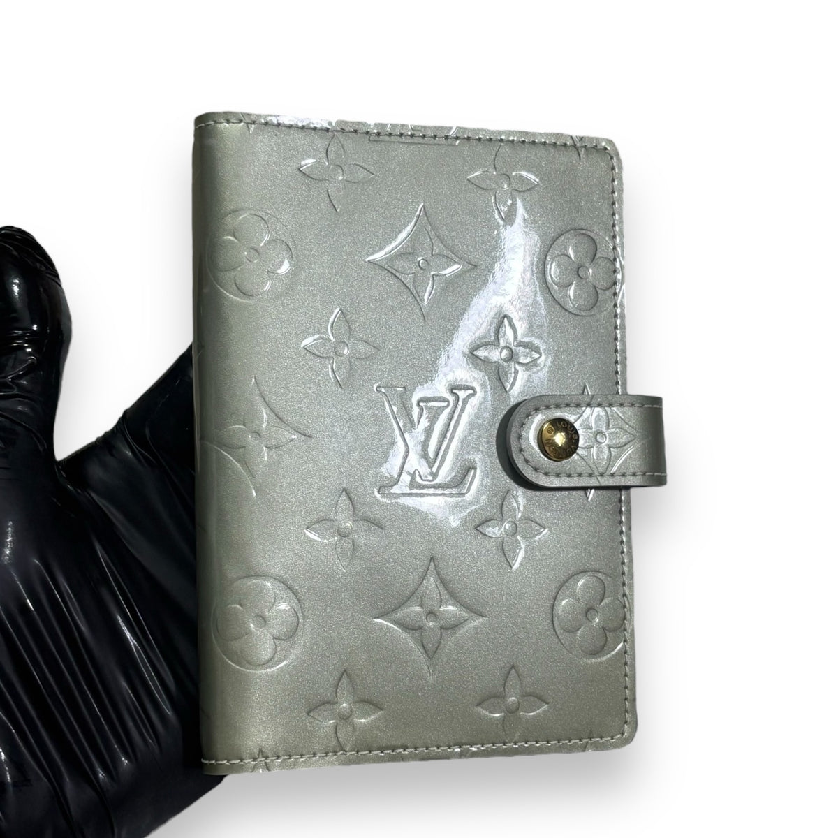 Louis Vuitton Agenda PM Silver Monogram Vernis product photograph 4 - VaultedVIP
