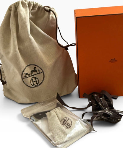 HERMES Picotin Lock 18 Etoupe Clemence Gold product photograph 4 - VaultedVIP