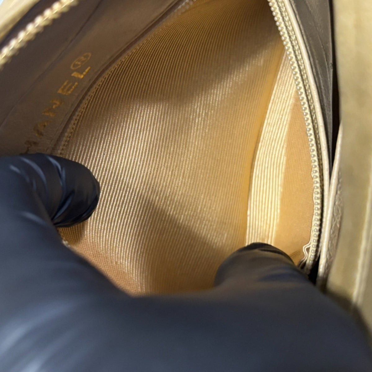 CHANEL Vintage Bijoux Tassel Metallic Gold Shoulder Bag product photograph 11 - VaultedVIP