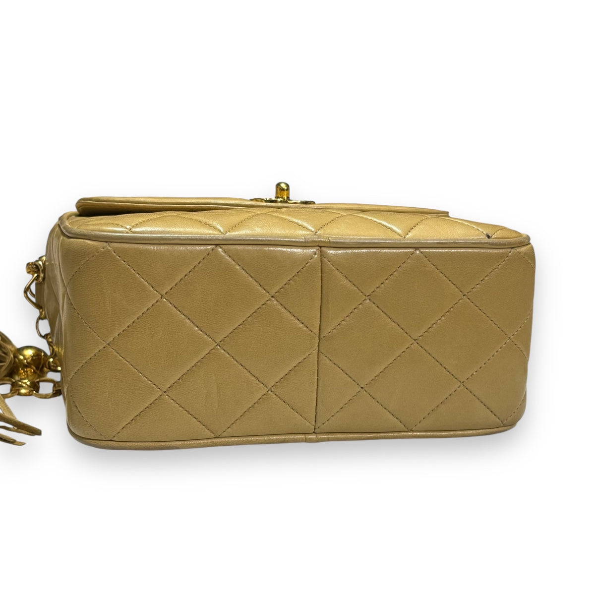 CHANEL Vintage Bijoux Tassel Metallic Gold Shoulder Bag product photograph 10 - VaultedVIP