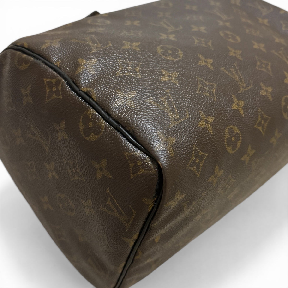 Louis Vuitton Vintage Speedy 30 Monogram Black Refinished Trim 1997 product photograph 7 - VaultedVIP