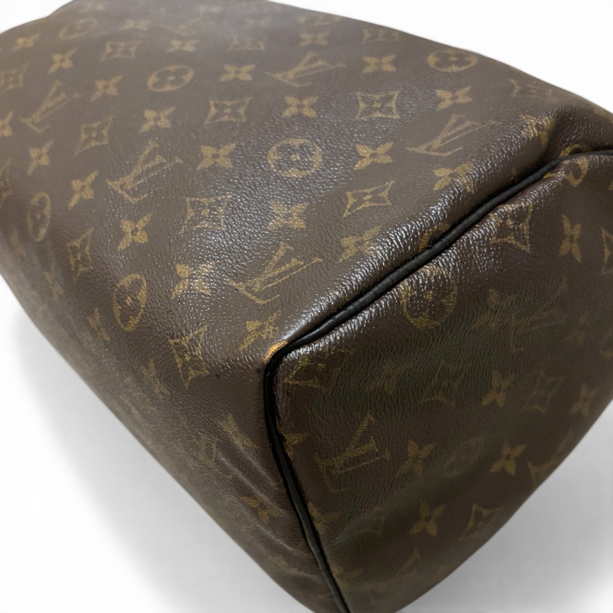 Louis Vuitton Vintage Speedy 30 Monogram Black Refinished Trim 1997 product photograph 8 - VaultedVIP