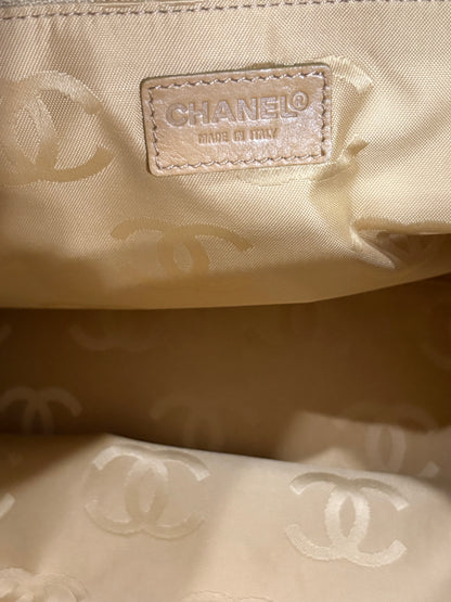 CHANEL Vintage Wild Stitch Boston Bowler Beige Black product photograph 15 - VaultedVIP