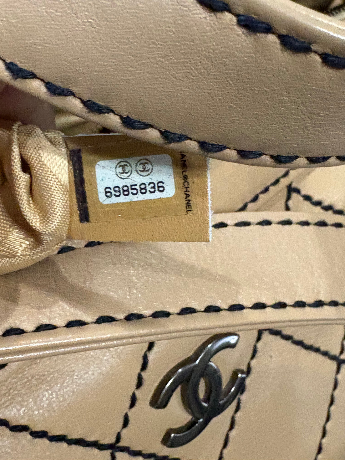 CHANEL Vintage Wild Stitch Boston Bowler Beige Black product photograph 16 - VaultedVIP