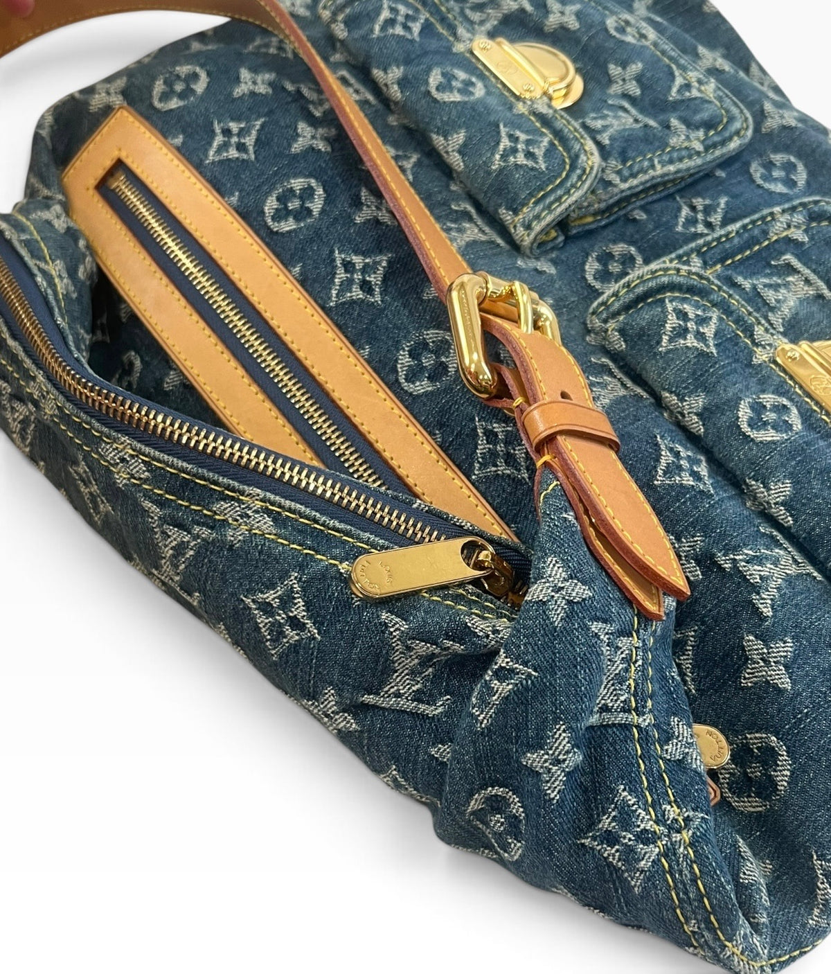 Louis Vuitton Vintage Monogram Denim Baggy GM Blue M95048 product photograph 13 - VaultedVIP