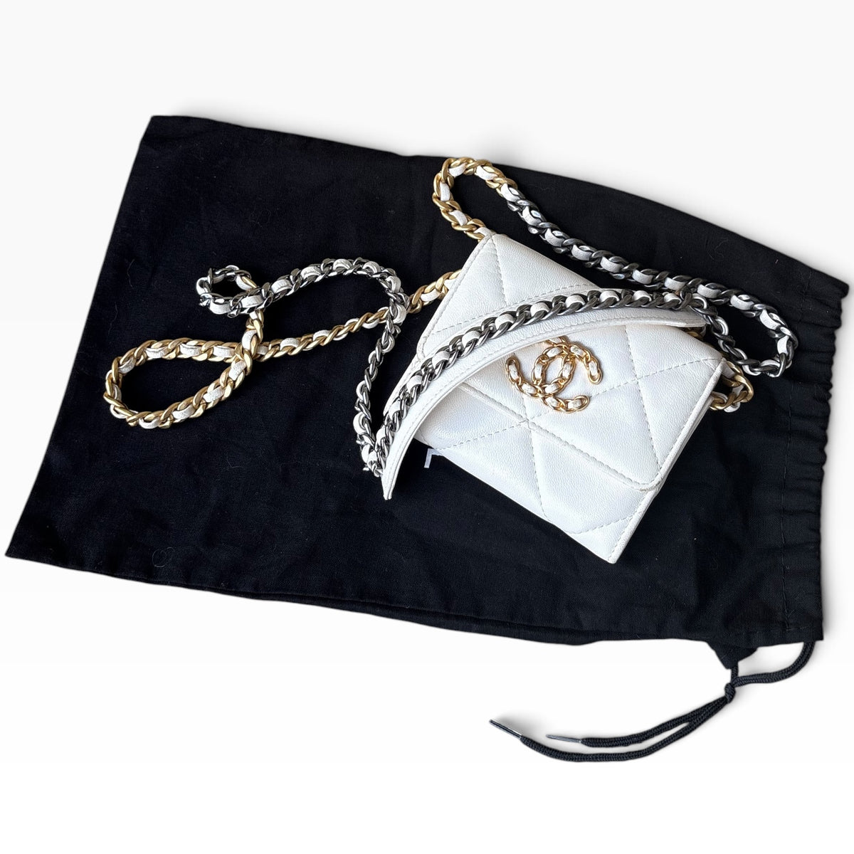 CHANEL 19 White O-Coin Purse Chain Crossbody product photograph 15 - VaultedVIP