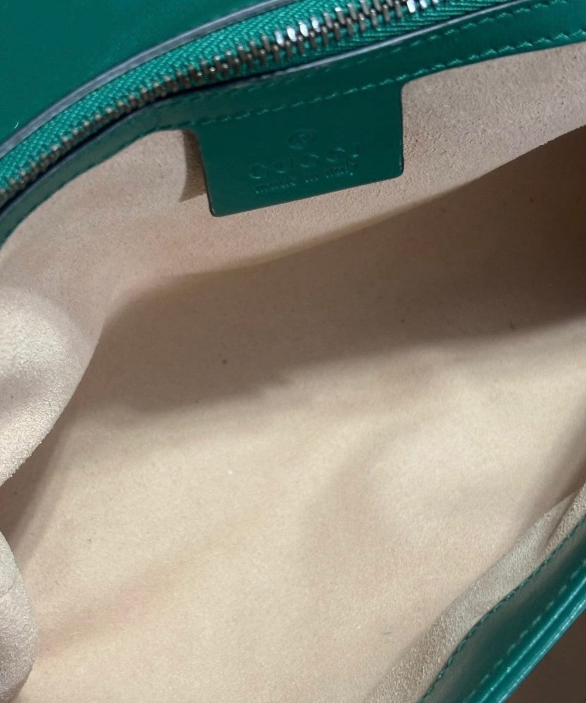 Gucci GG Marmont Emerald Green Matelasse Shoulder Bag product photograph 10 - VaultedVIP