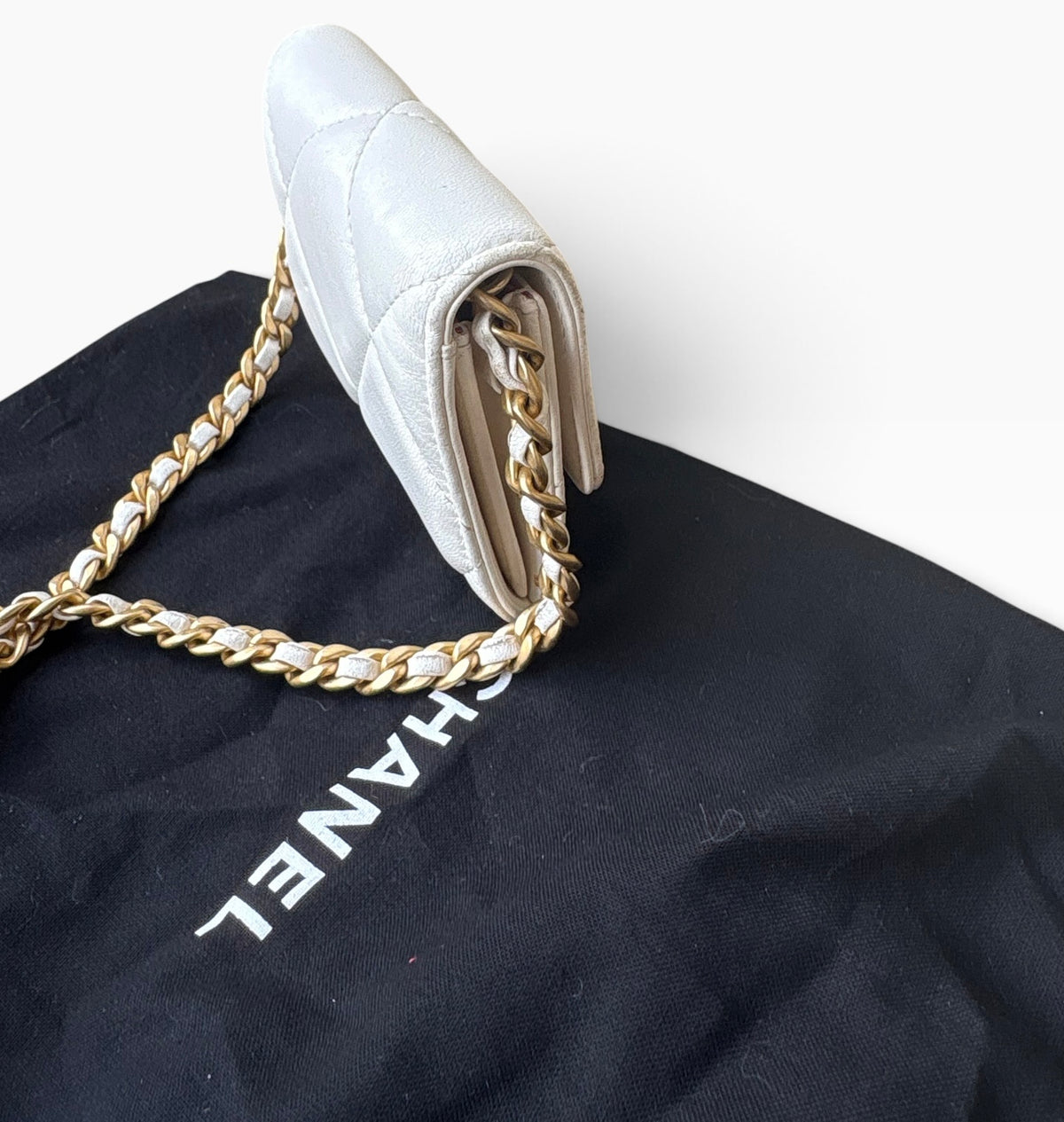 CHANEL 19 White O-Coin Purse Chain Crossbody product photograph 7 - VaultedVIP