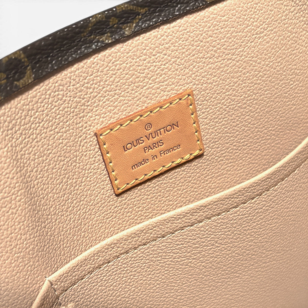 Louis Vuitton Vintage Monogram Sac Plat Tote product photograph 17 - VaultedVIP
