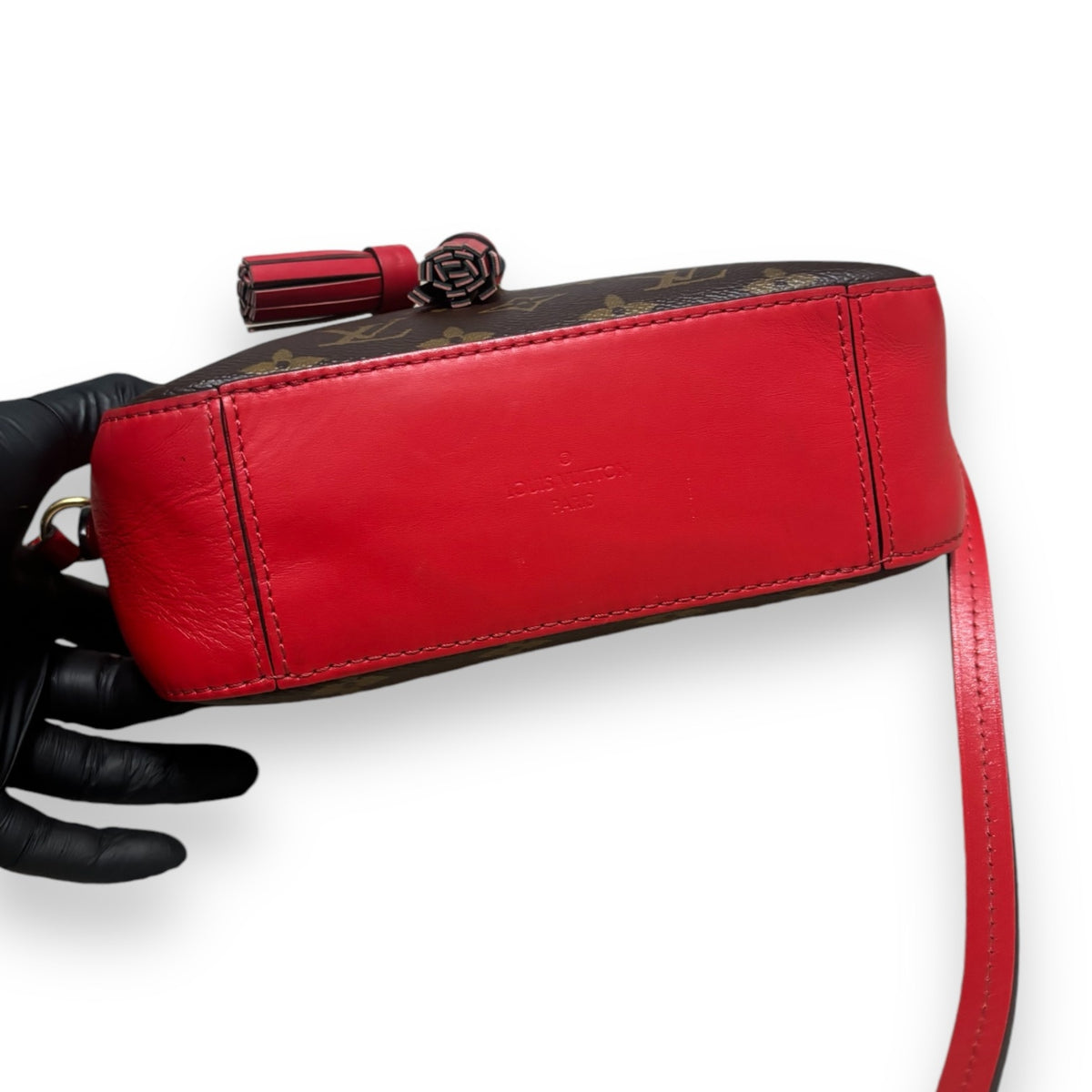 Louis Vuitton Saintonge Monogram Red product photograph 8 - VaultedVIP