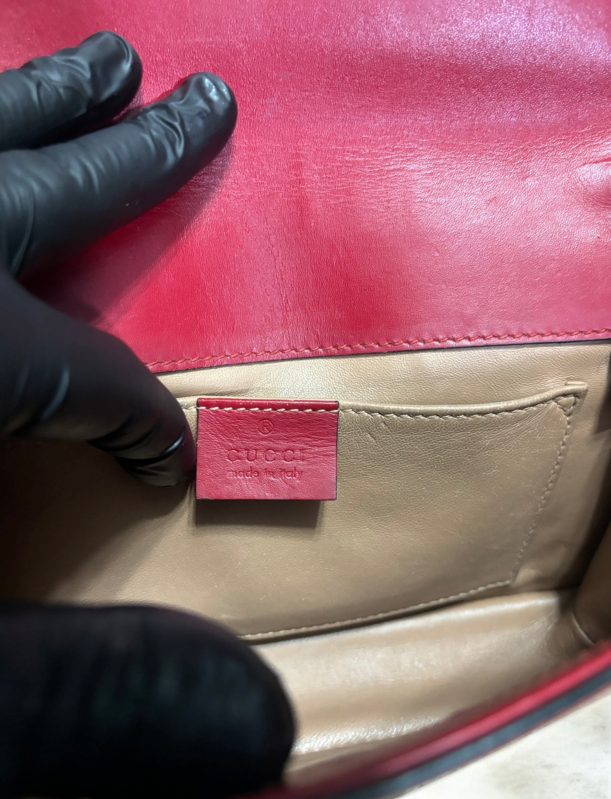 Gucci Lilith Red Leather Snake Head Shoulder Bag product photograph 12 - VaultedVIP