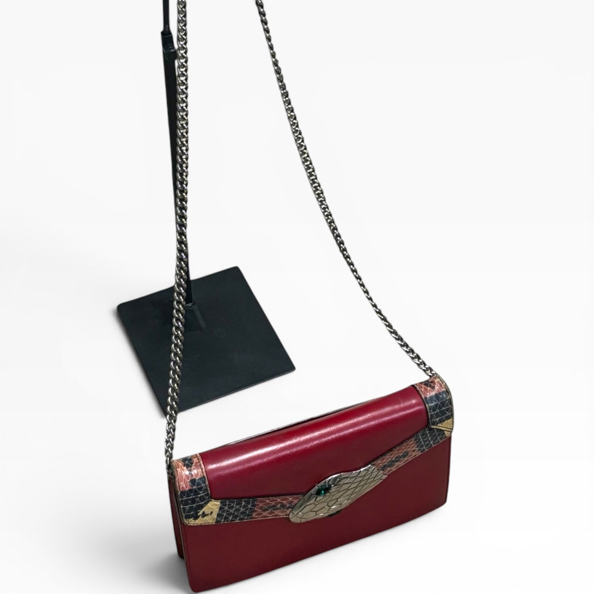 Gucci Lilith Red Leather Snake Head Shoulder Bag product photograph 3 - VaultedVIP