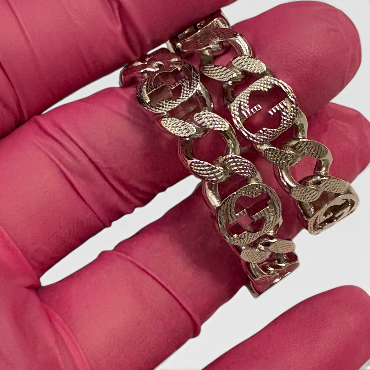 Gucci Interlocking G Gourmette Hoop Earrings Palladium product photograph 6 - VaultedVIP