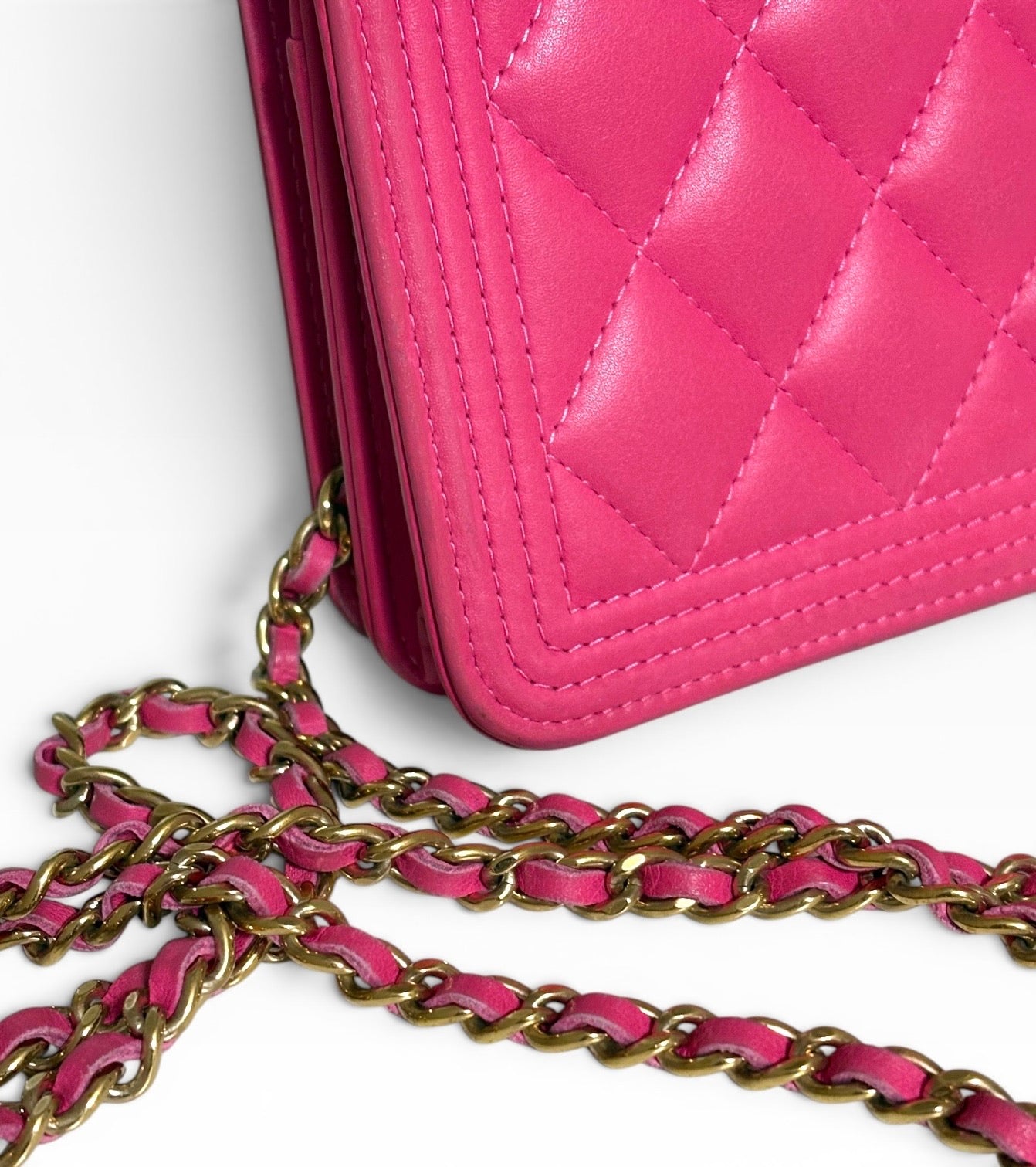 CHANEL Boy Wallet On Chain (WOC)