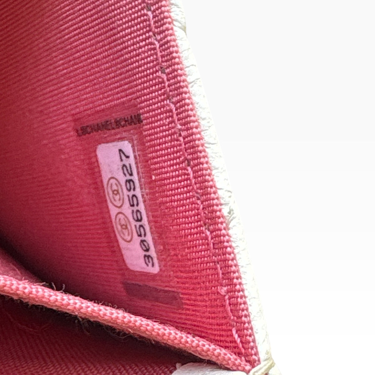 CHANEL 19 White O-Coin Purse Chain Crossbody product photograph 12 - VaultedVIP