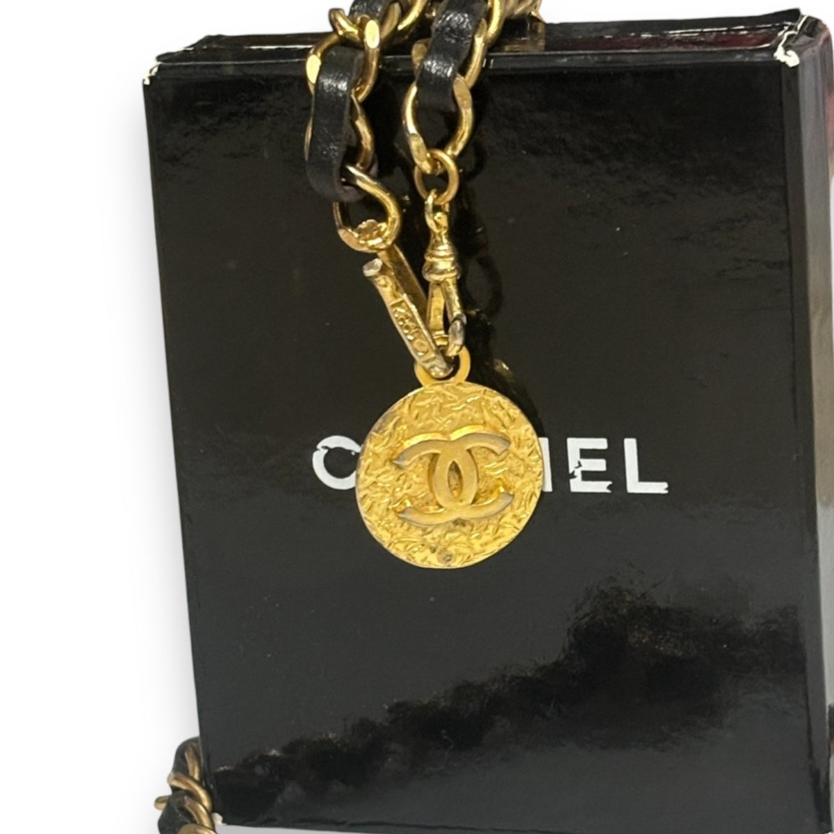 CHANEL Vintage 1982 CC Chain Belt Necklace product photograph 3 - VaultedVIP