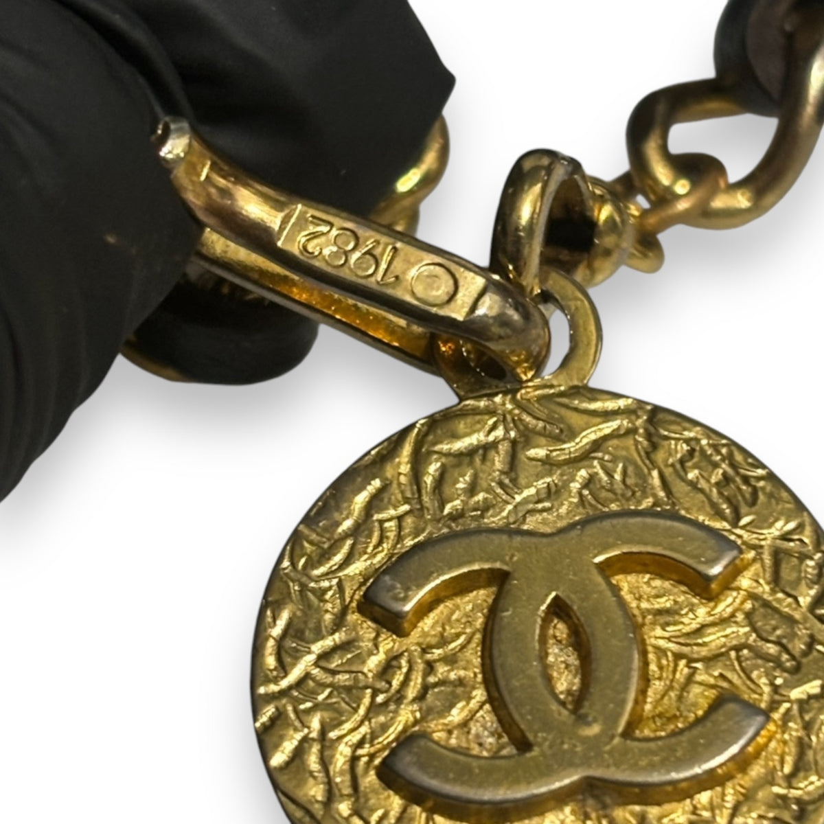 CHANEL Vintage 1982 CC Chain Belt Necklace product photograph 5 - VaultedVIP