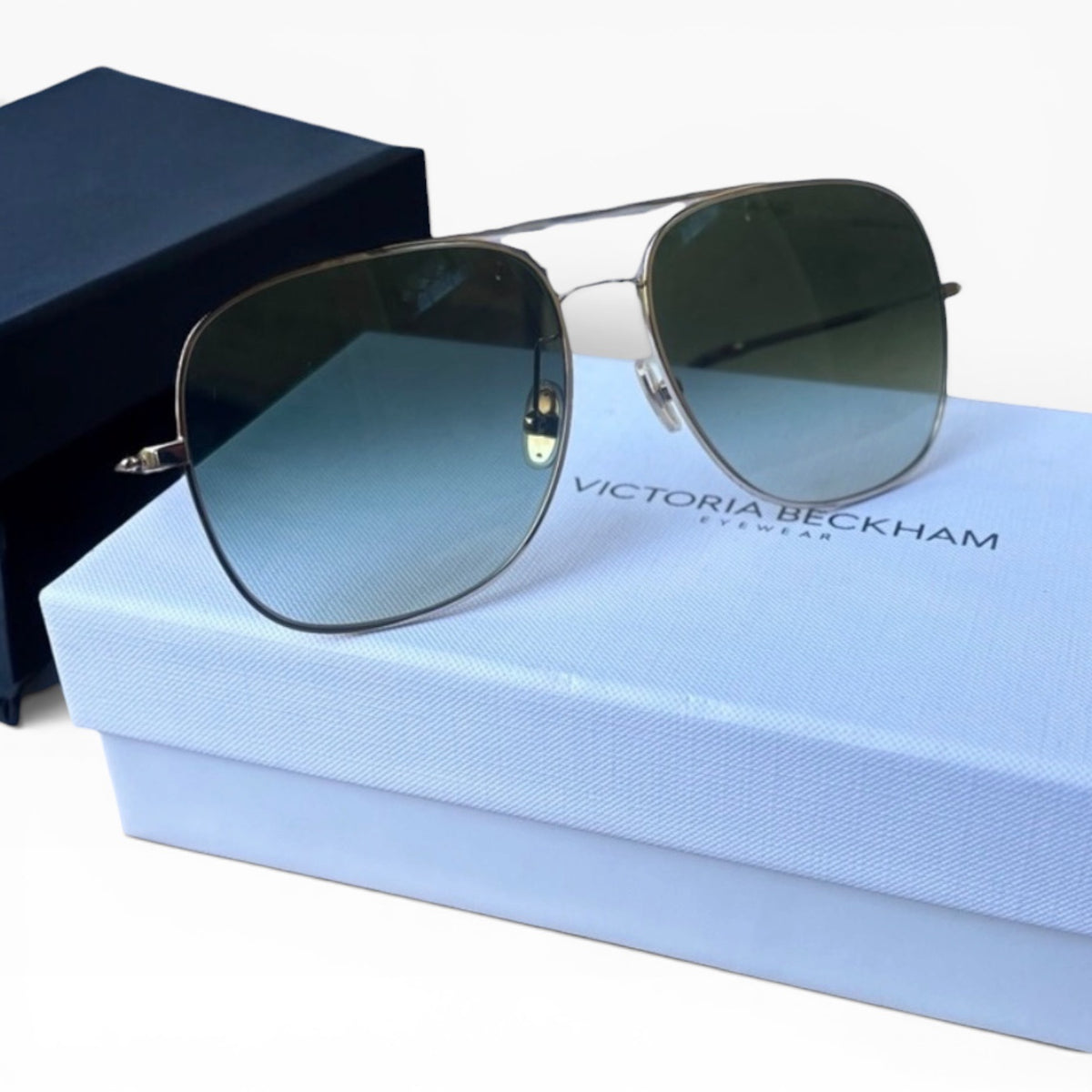 Victoria Beckham VB215S Gold Green Pilot Sunglasses product photograph 6 - VaultedVIP