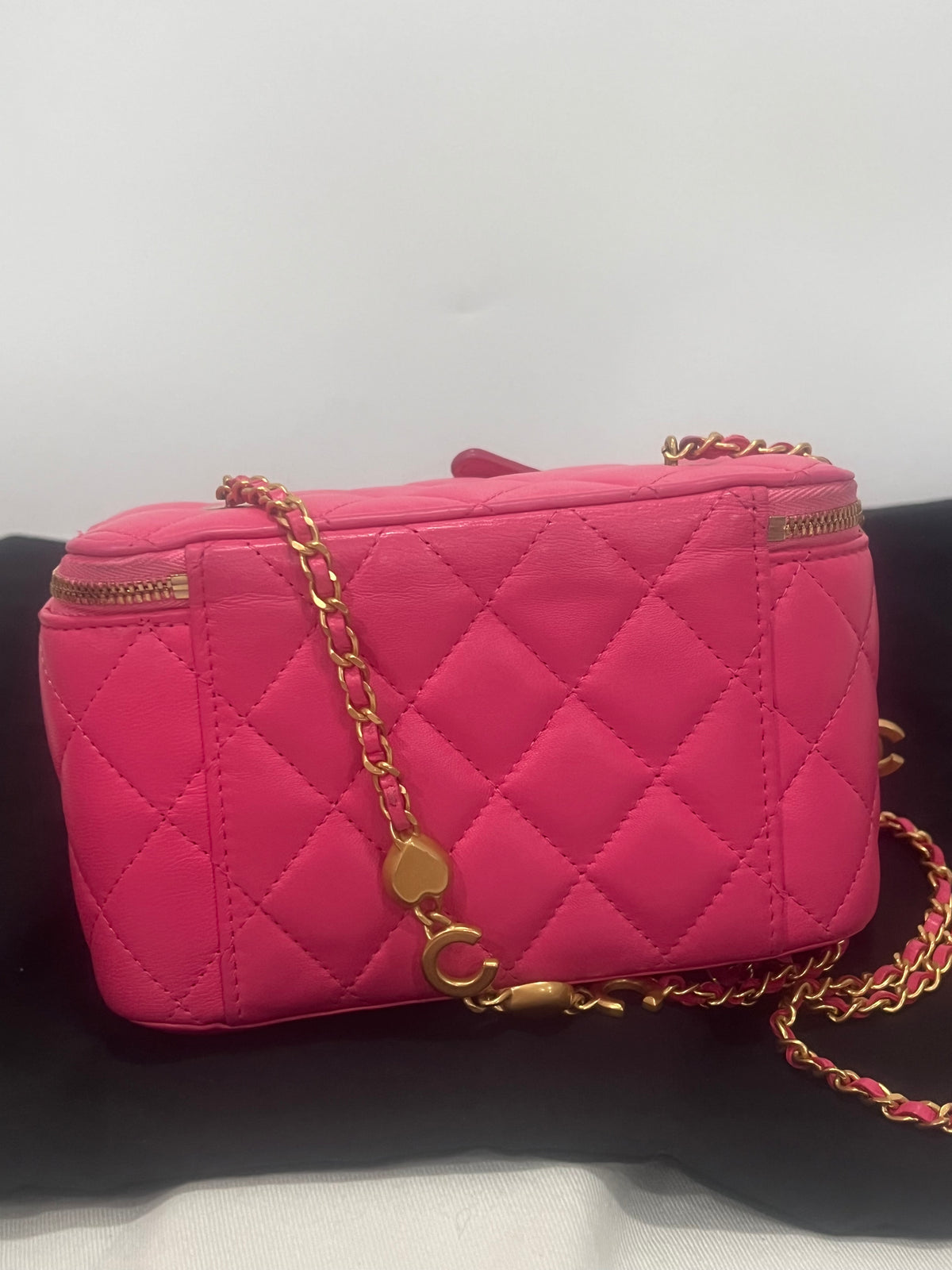 CHANEL Coco Hearts Small Vanity Pink Lambskin product photograph 6 - VaultedVIP