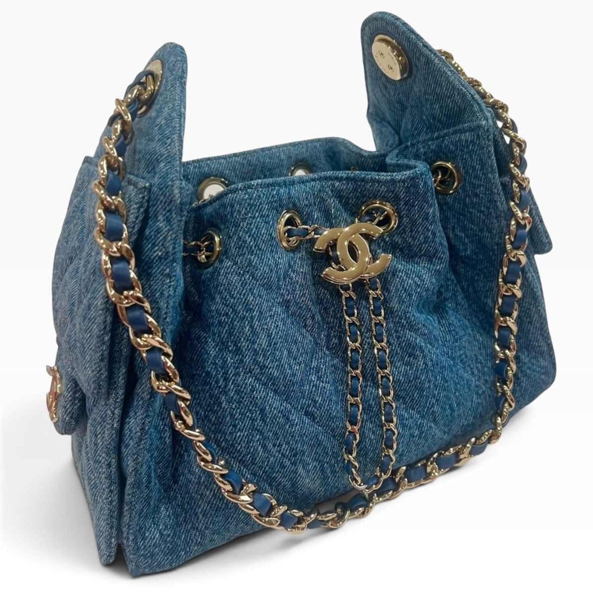 CHANEL 25 Blue Washed Denim Hobo Gold-Tone Hardware - photograph 2
