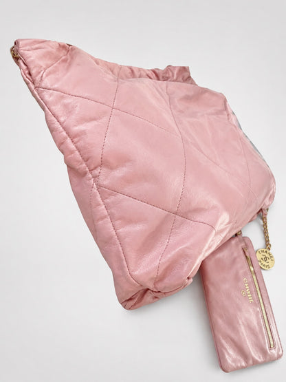 CHANEL 22 Medium Pink Shiny Calfskin Gold product photograph 4 - VaultedVIP