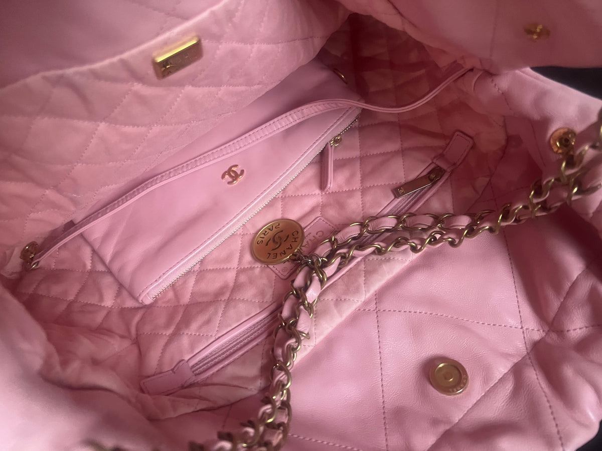 CHANEL 22 Medium Pink Shiny Calfskin Gold product photograph 10 - VaultedVIP